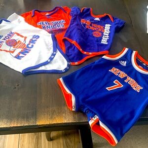 NY Knicks baby clothing